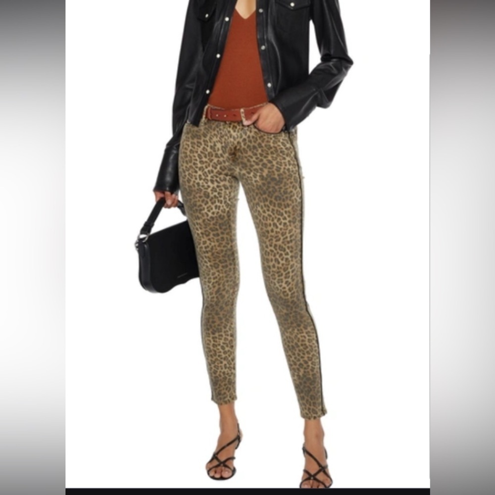 Frame le skinny de Jeanne. Leopard print with leather piping. Size 30
